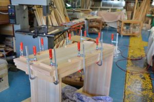 特注の棚板の屋根取付