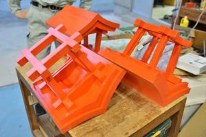 稲荷灯篭の塗装