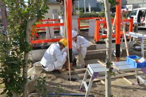 稲荷鳥居の組立