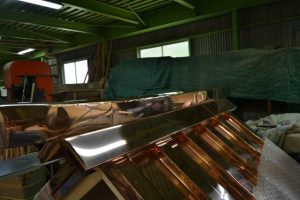 弁天宮の屋根銅板葺完成