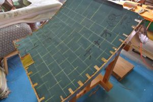 稲荷宮尺の後屋根の板金