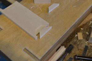 稲荷宮尺の御扉加工