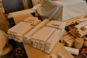 2尺型御霊舎の御扉製作