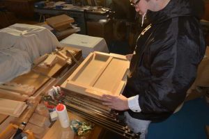 中型御霊舎の抜き引き出し製作