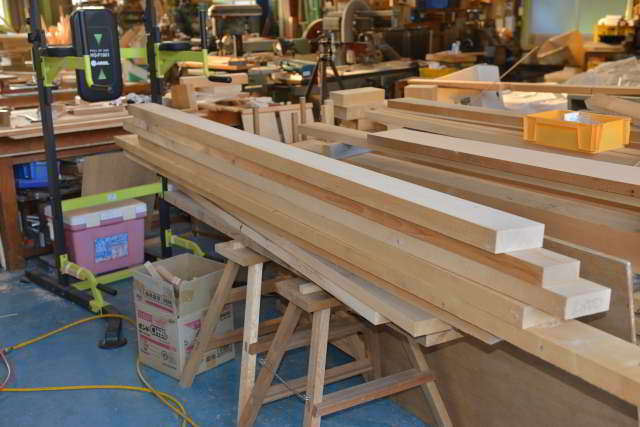 棚板用の材料の木取り